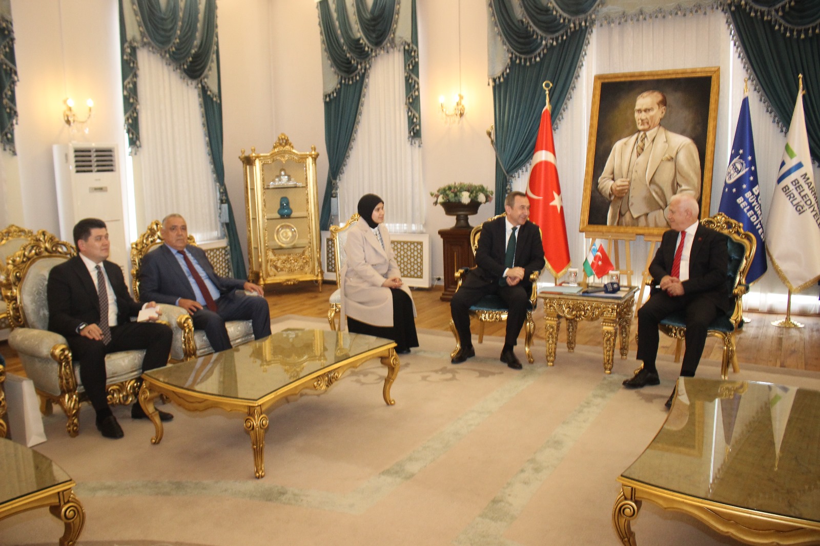ÖZBEKİSTAN FIRSATLAR ÜLKESİ